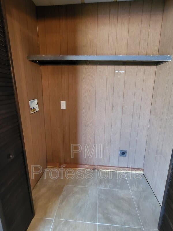 Murfreesboro House: 925 Cranor Rd