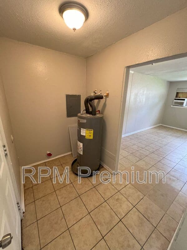 Baton Rouge House: 6132 Pontotoc St