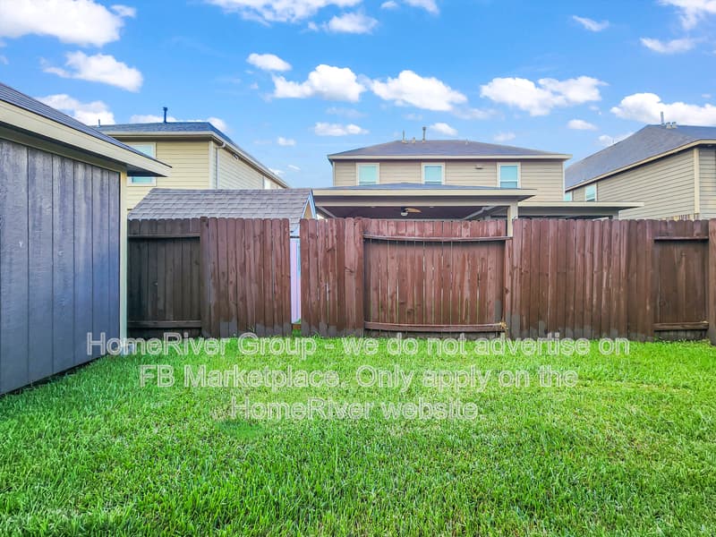 Houston House: 14711 Scenic Sky Way