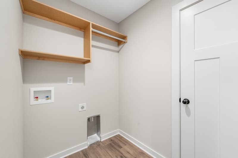 Wichita House: 2865 S Cedar Crest Ct Unit 200
