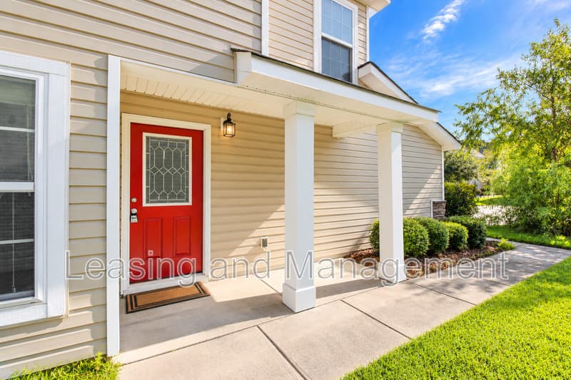 North Charleston House: 8811 Kellum Drive