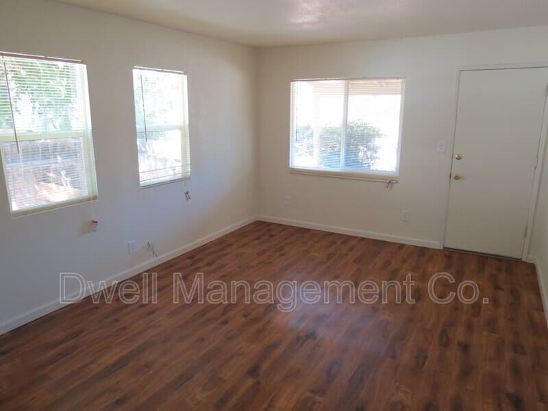 El Cajon House: 1420 Diamond Ln