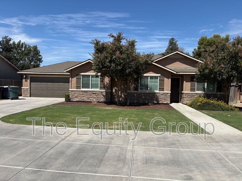 Tulare House: 2314 Cape Canyon Avenue