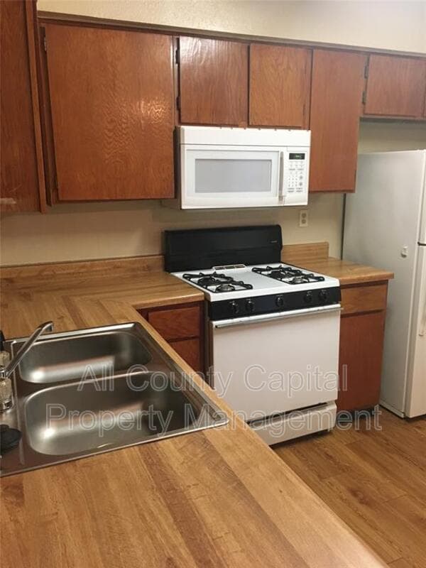 Austin Condo: 9804 Roxanna Dr