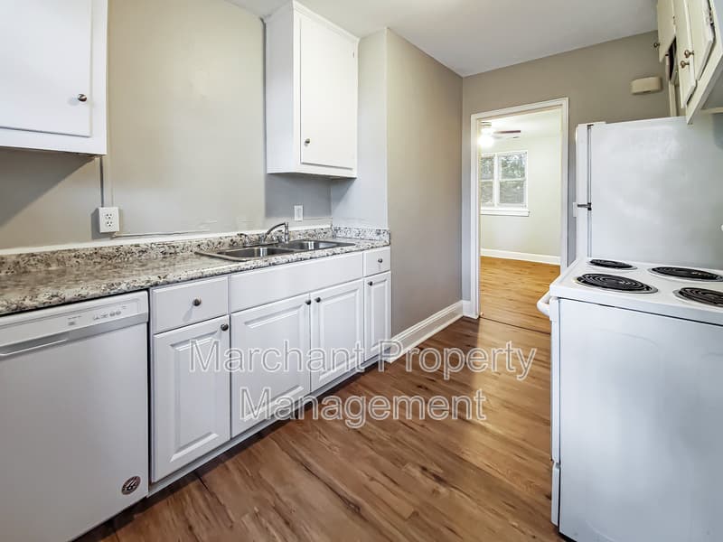 Greenville House: 4 Brookforest Drive