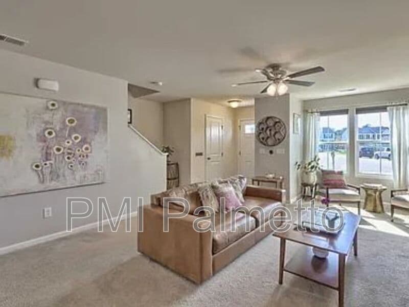 Lexington House: 1218 Denali Ct