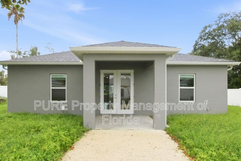 Ocala House: 13831 Sw 33rd Terr