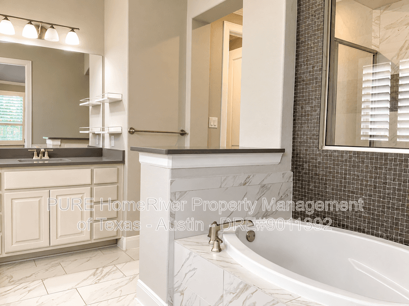 Leander House: 2416 Belen Dr