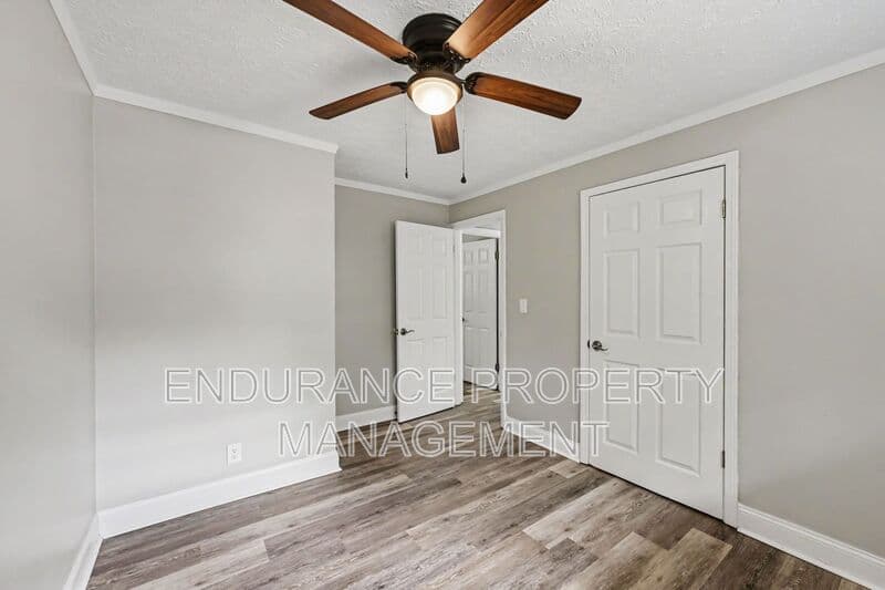 Dayton House: 1625 Linnbrook Dr