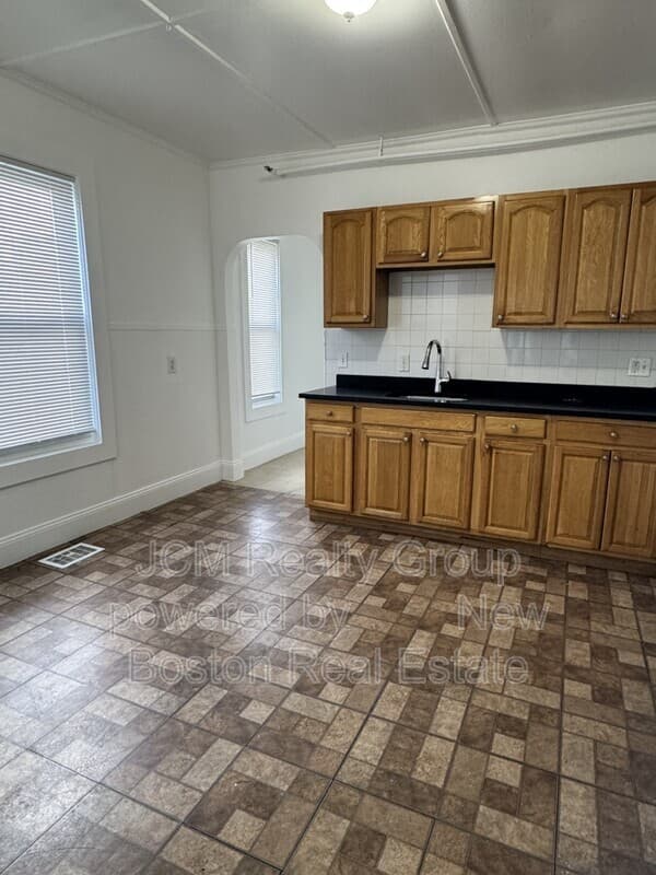 Lynn Condo: 135 Chesnut Street
