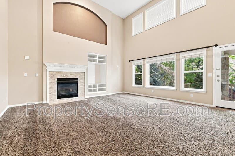 Lone Tree House: 9400 E Aspen Hill Ln