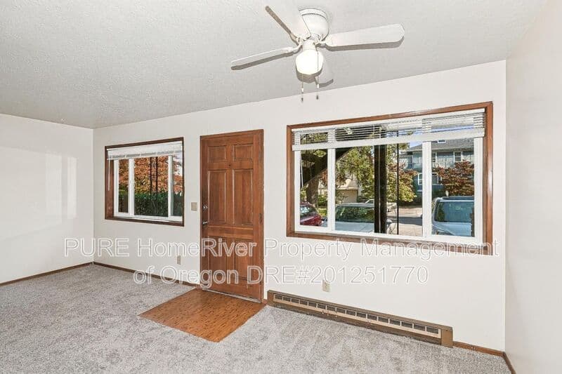 Portland Condo: 1129 SE 27th Ave.