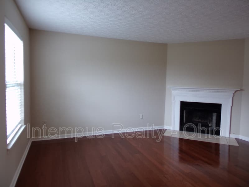 Columbus House: 7839 Meadowhaven Blvd