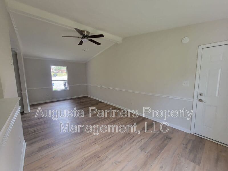 Augusta House: 3619 Abbey Road