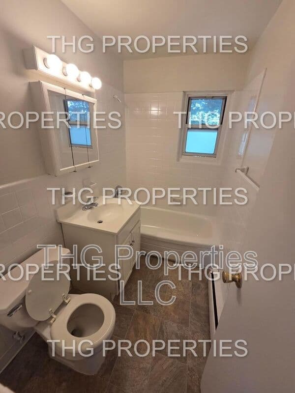 Westwood Condo: 27-55 Green Street APT# 48B