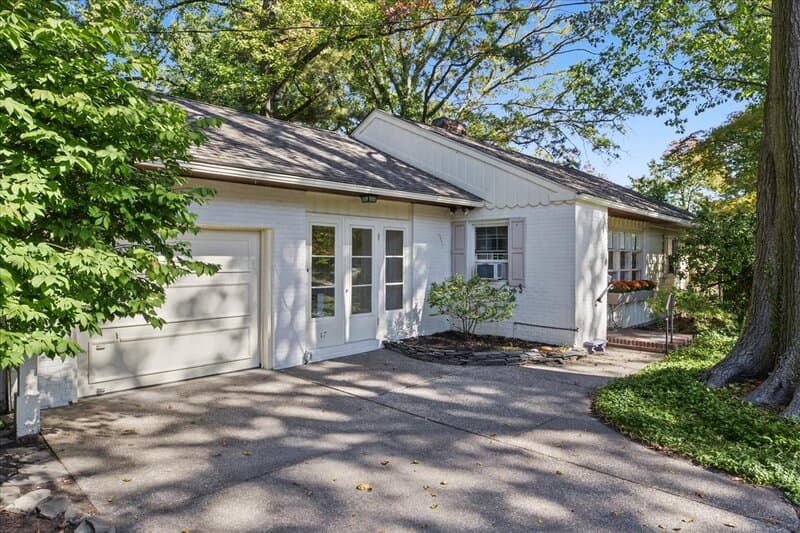 Haddon Township House: 17 Lockland Avenue