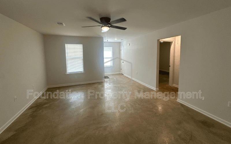 West Memphis House: 311 Westree Street