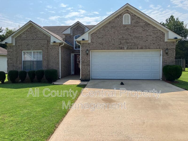 Bessemer House: 5140 CandleBrook Terrace