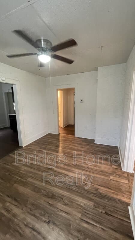 McKees Rocks Condo: 802 13th St