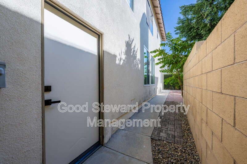 Placentia House: 1760 Taylor Ln