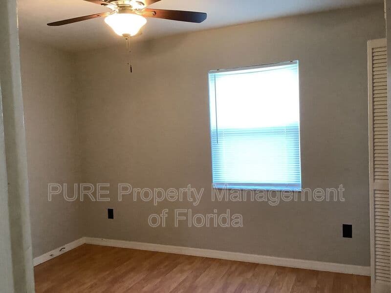 Ocala House: 16 Almond Terrace