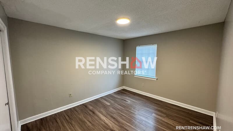 Memphis Townhome: 3212 Thirteen Colony Mall