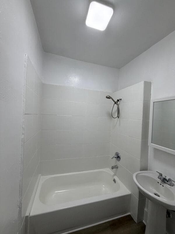 Long Beach Condo: 433 W 4th Street