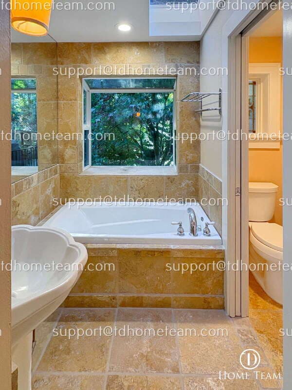 Bellevue House: 12903 NE 28th St