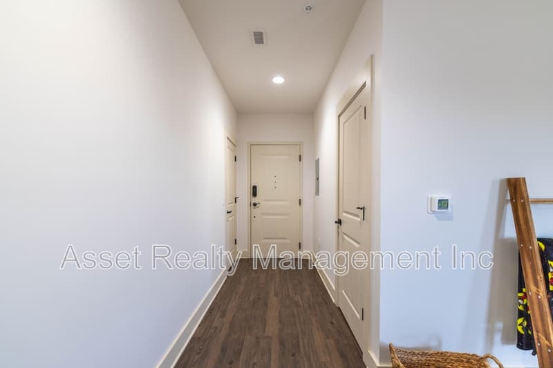 Alcoa Condo: 1110 Franck Street - 213