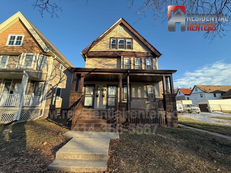 Milwaukee Condo: 3122 N 28th Street