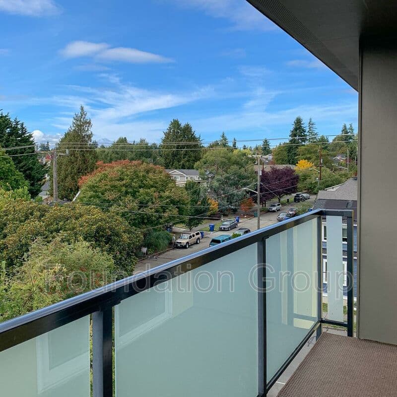 Seattle House: 2405 NW 65th St