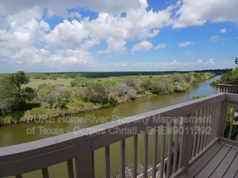 Corpus Christi Townhome: 4401 River Valley Dr