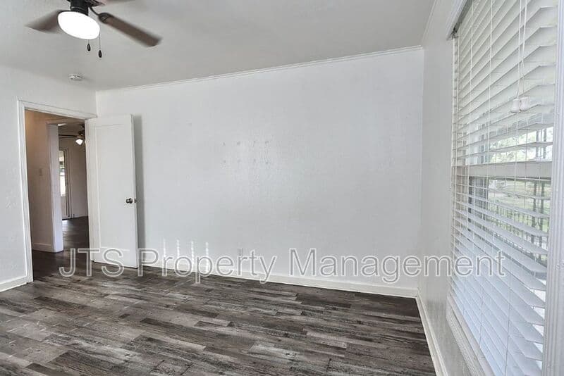 Sacramento House: 2733 Marilona Drive