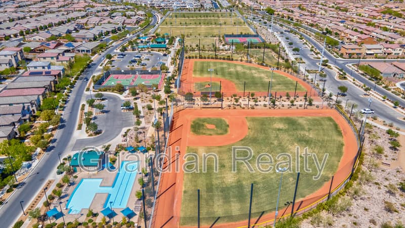 Henderson Townhome: 3189 Brynley Ave