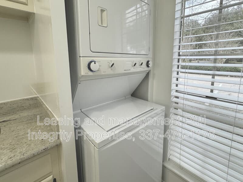 Baton Rouge Apartment: 7324 Menlo Drive