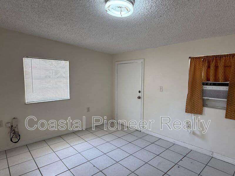 Tampa Condo: 2106 N Himes Ave