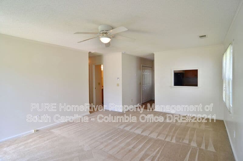 Columbia House: 22A Prices Ct