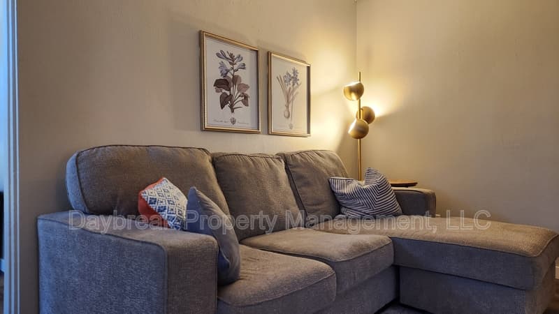 Fargo Condo: 1258 10th St. North - 204 (F)