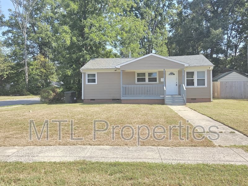 Rock Hill House: 715 South Jones Avenue