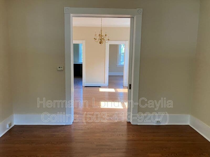 Saint Louis House: 4506 S Grand Blvd