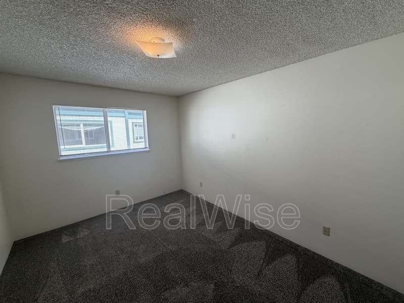 Grants Pass House: 1120 SW 5th St