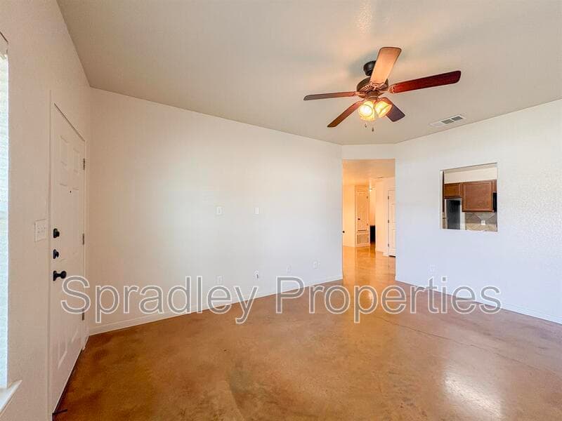 Temple Condo: 517B Kendra Dr