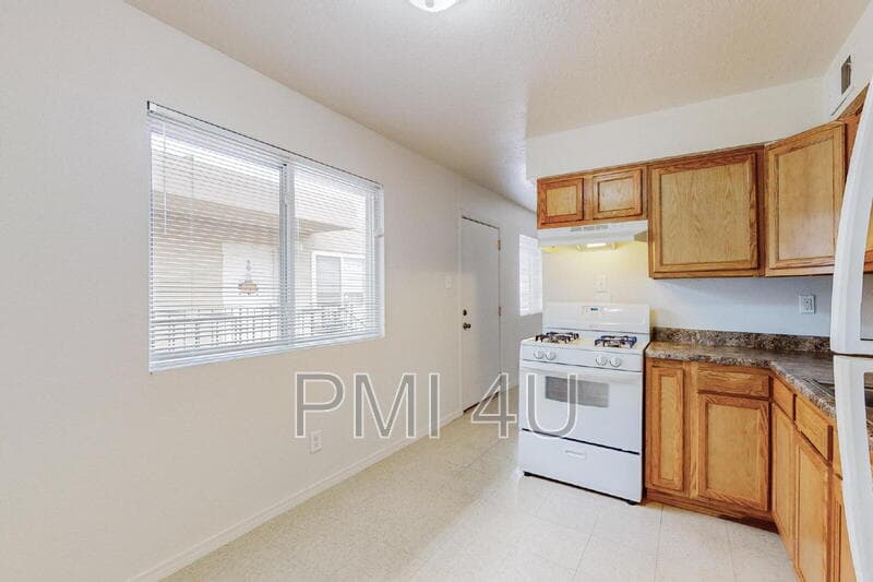 Albuquerque Condo: 227 Tennessee St NE