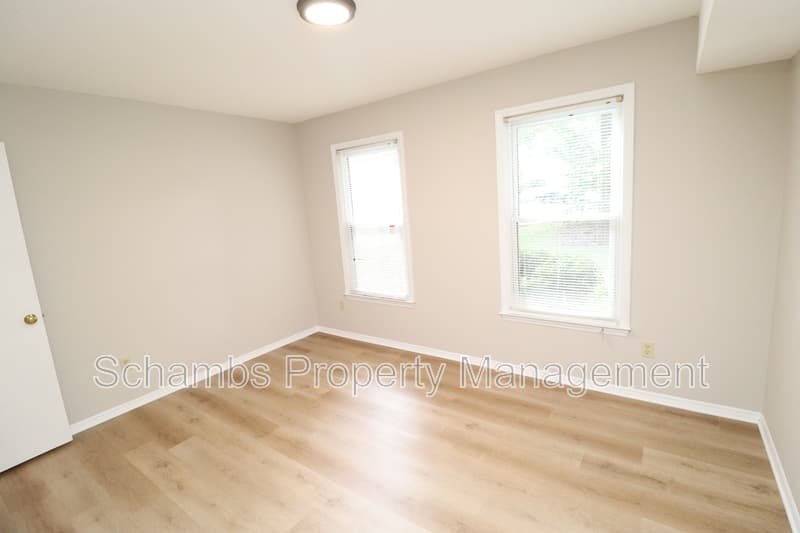 Raleigh Condo: 3901 Lexington Dr