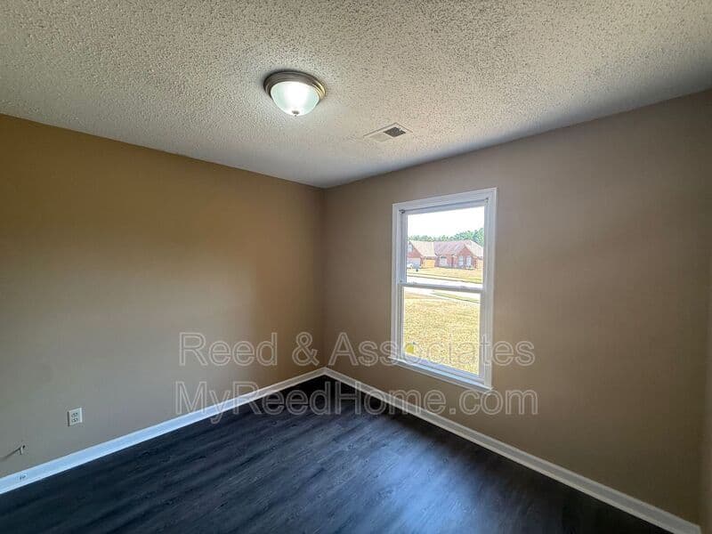 Millington House: 6531 Annielee St.