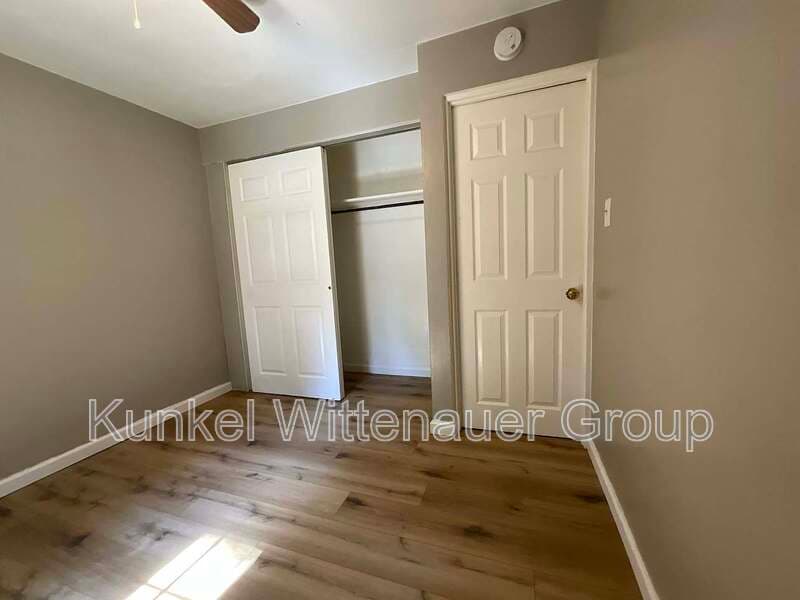 Swansea Condo: 21 Gundlach Place