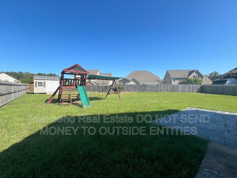 Fayetteville House: 3416 Whispering Meadow Lane
