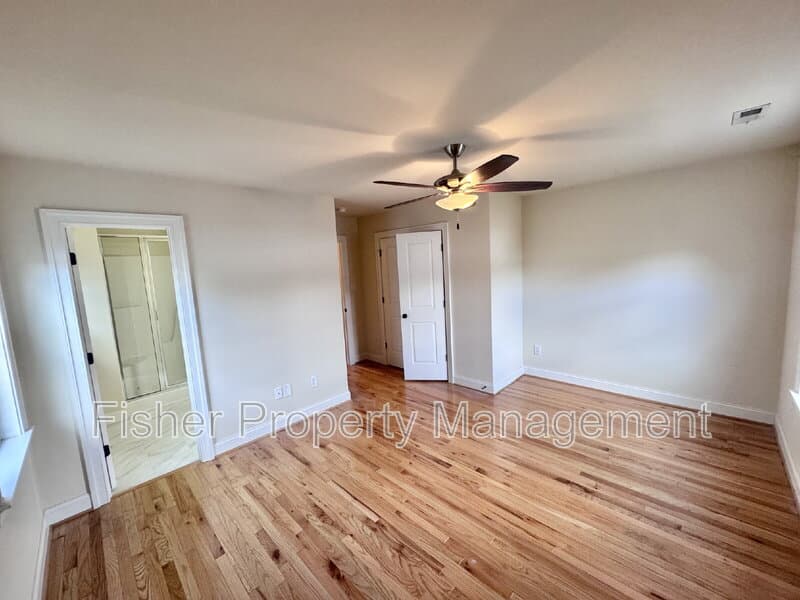 Richmond House: 2212 Carrington St