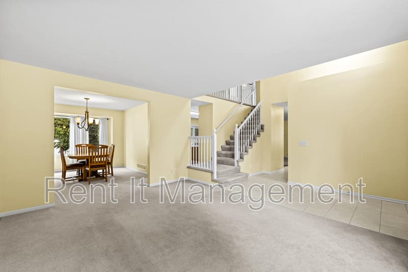 Omaha House: 5820 S. 157th St