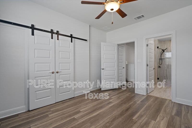 Georgetown House: 1138 Woodpark Lane
